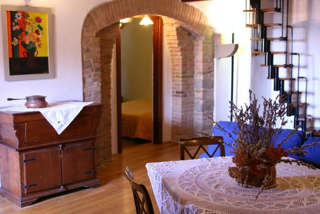 ペルージャ Castel D'Arnoゲストハウス 部屋 写真